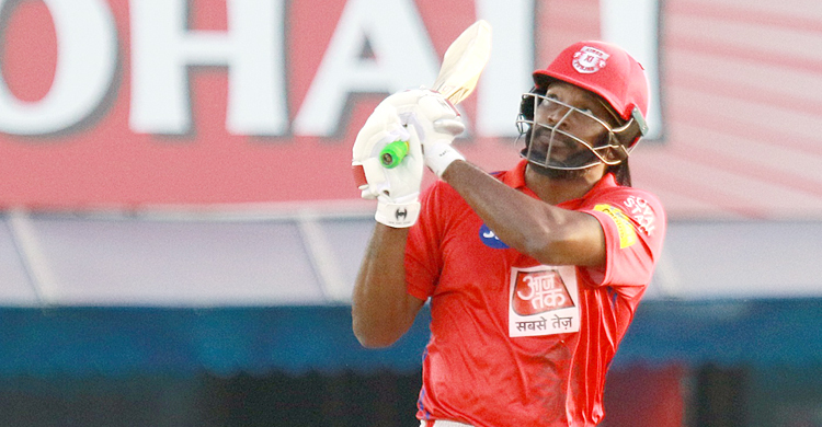 আইপিএলে গেইলের ৩০০ ছক্কা