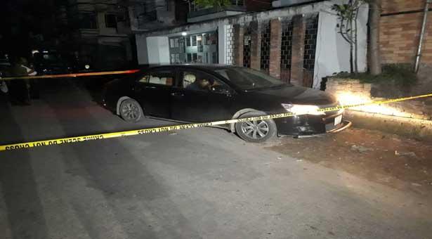 উত্তরায় গাড়ির ভেতর উবার চালককে গলা কেটে হত্যা
