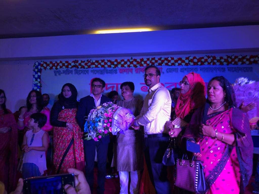 যুগ্ম সচিব হিসেবে পদোন্নতি প্রাপ্ত হলেন জনাব রাব্বি মিয়া ও বিদায়ী সংবর্ধনা