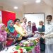 ৬০০ কৃষকের মাঝে বিনা মূল্যে সরিষার বীজ ও সার বিতরণ করেন এম পি খোকা