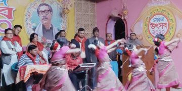 খেলাঘর আসরের সাংস্কৃতিক সন্ধ্যায় মুখরিত সোনারগাঁও যাদুঘর প্রাঙ্গন
