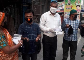 পৌরসভার ৮নং ওয়ার্ডে দরিদ্রের পাশে দাঁড়ালেন গরীবের উকিল নামে খ্যাত মো: ফিরোজ মিয়া