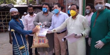 সোনারগাঁয়ে দরিদ্রের পাশে দাঁড়ালেন সাবেক সাংসদ আবদুল্লাহ আল কায়সার।