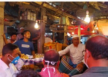 সোনারগাঁয়ে ইউএনও সাইদুল ইসলামের নেতৃত্বে ভ্রাম্যমান আদালত পরিচলনা।