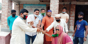 এমপি আয়েন উদ্দিনের সার্বিক সহযোগিতায় খাদ্য সামগ্রী বিতরণে  রিপন