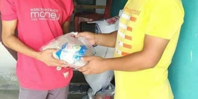 সোনারগাঁয়ে বাসমাহ ফাউন্ডেশনের খাদ্রসামগ্রী বিতরণ
