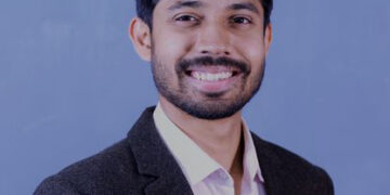 আয়মান সাদিককে হত্যার হুমকি