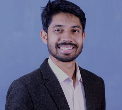 আয়মান সাদিককে হত্যার হুমকি