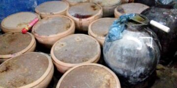 জয়পুরহাটে বিপুল পরিমাণ ভেজাল গুড় ধ্বংস,জরিমানা ৪৫ হাজার