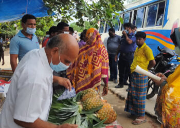 রাণীশংকৈলে মাস্ক না পড়ায় জরিমানা