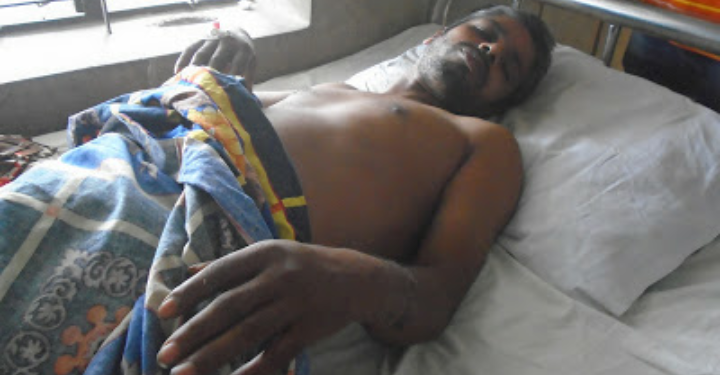 ঝালকাঠিতে পৈত্রিক জমিতিতে ঘর তোলা নিয়ে প্রভাবশালী একটি চক্রের নির্যাতন