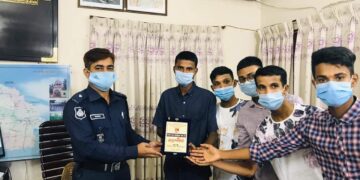 মৌলভীবাজার মডেল থানার ওসিকে সোনার বাংলা আদর্শ ক্লাবের সংবর্ধনা