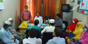 ইজ্জাতুননেছা উচ্চ বিদ্যালয়ের এডহক নব নির্বাচিত কমিটিকে ফুলেল শুভেচ্ছা