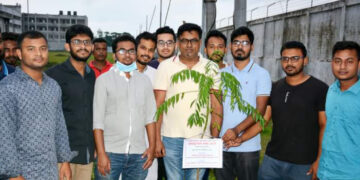মির্জা আজম এমপি’র জন্মদিনে জামালপুর শেহামেক ছাত্রলীগ নেতা মিঠুন ও তুষারের উদ্যোগে বৃক্ষরোপণ কর্মসূচি
