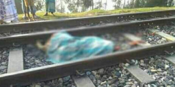 পঞ্চগড়ে একতা এক্সপ্রেস আন্তনগর ট্রেনে কাটা পড়ে অজ্ঞাত যুবকের মৃত্যু