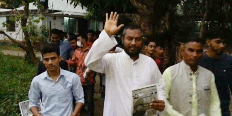 সোনারগাঁ পৌর নির্বাচন : কাউন্সিলর প্রার্থী হিসেবে আলোচনার শীর্ষে গরীবের উকিল ফিরোজ মিয়া