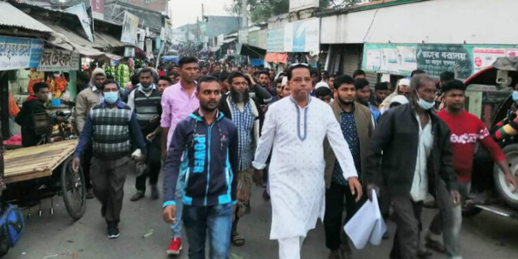রাজশাহী কেশরহাটে আ.লীগের বর্ধিত সভায় মেয়র প্রার্থী শাহিনের নেতৃত্বে জনতার ঢল