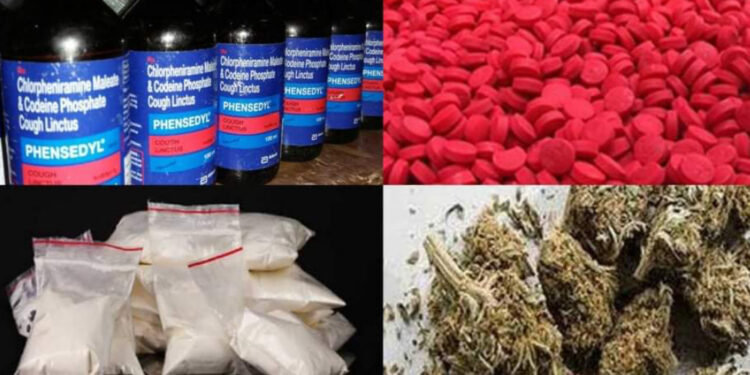 সোনারগাঁয়ে হাত বাড়ালেই মিলছে মাদক