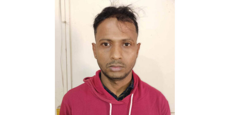 আখাউড়া ইমিগ্রেশন দিয়ে ভারতে যাওয়ার সময় হত্যা মামলার আসামি আটক