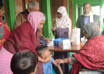 রূপগঞ্জে সরকারি প্রাথমিক বিদ্যালয়ে কোভিট-১৯ ২য় ডোজ প্রদান