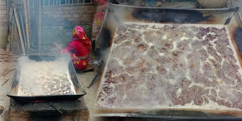 ভেজালের কারণে খাঁটি গুড়-পাটালি ক্রেতাদের চিন্তে কষ্ট