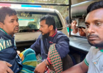 সোনারগাঁয়ে ৩ গরু চোর আটক