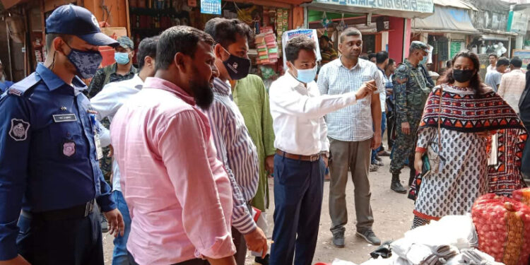 ব্রাহ্মণবাড়িয়ায় ৪০২ কেজি নিষিদ্ধ ঘোষিত পলিথিন জব্দ