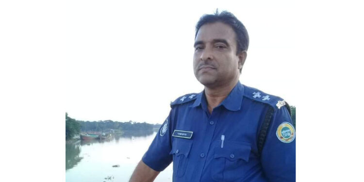 বাসচাপায় নিহত পুলিশ কর্মকর্তার