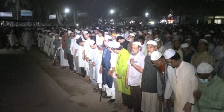 ব্রাহ্মণবাড়িয়া   প্রেসক্লাব সভাপতি রিয়াজ উদ্দিন জামি আর নেই,জানাযা শেষে দাফন সম্পন্ন