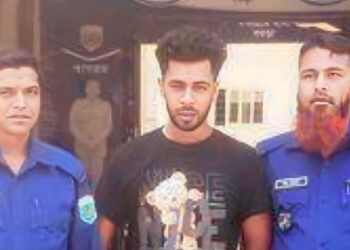 বগুড়ায় কলেজ ছাত্রীকে তুলে নিয়ে   ধর্ষণ, বখাটে গ্রেফতার!