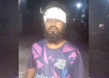শিবগঞ্জে সালিশে যুবককে পেটালেন কাউন্সিলর