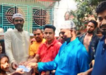 জয়নাল আবেদীনের উদ্যোগে অসহায় দরিদ্রদের মাঝে নগদ অর্থ বিতরণ