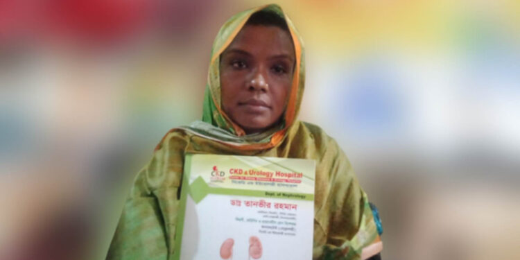 দুই কিডনি অকেজো, বাঁচতে চান শার্শার পিয়ারা খাতুন
