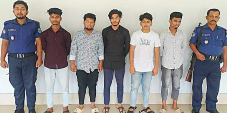 তিন সাংবাদিকের ওপর হামলার ঘটনায় মামলা, ৫ আসামী আটক