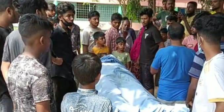 রূপগঞ্জে পরীক্ষার্থীকে হল থেকে ডেকে নিয়ে প্রকাশ্যে কুপিয়ে হত্যা, ৩ জন আহত