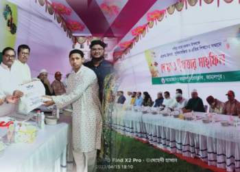 সুবিধা বঞ্চিত   শিশুদের নিয়ে জামালপুর প্রেসক্লাবের ইফতার ও পোশাক বিতরণ