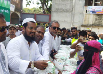 সোনারগাঁয়ে সোহাগ রনি’র উদ্যোগে ২হাজার অসহায় পরিবারের মাঝে ঈদ সামগ্রী বিতরণ