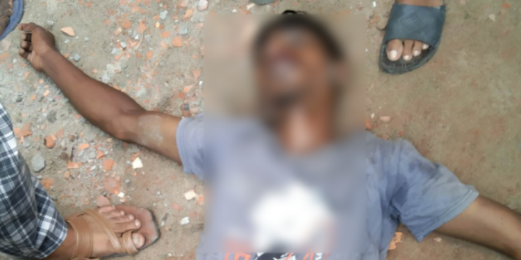 বশেমুরবিপ্রবির   ছাত্রী হলে মেয়েদের পোশাক পরিহিত চোর আটক