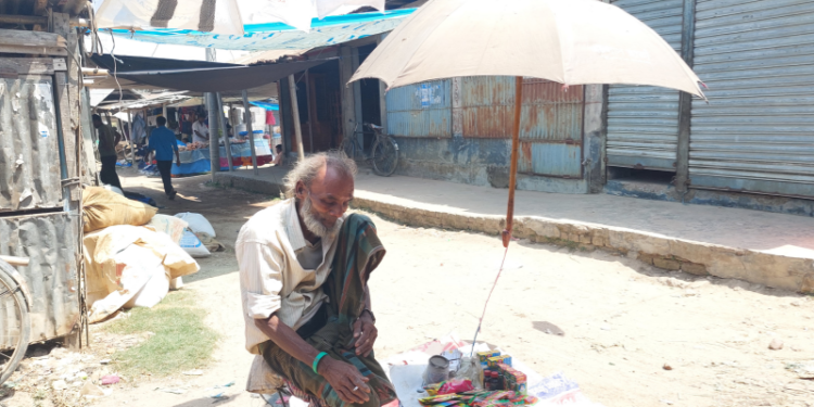 প্রচন্ড গরমে বাড়ছে শ্বাসকষ্ট,বেশিই আক্রান্ত বৃদ্ধ ও শিশুরা