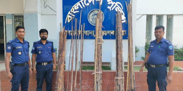 ব্রাহ্মণবাড়িয়ায় বিপুল পরিমান   দেশীয় অস্ত্র উদ্ধার
