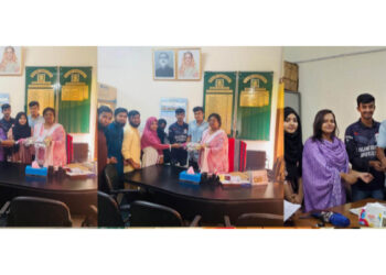 মুক্তিযোদ্ধার সন্তান   ও প্রজন্ম- ইবি শাখার পক্ষ থেকে বিভিন্ন দপ্তরে ফুলেল শুভেচ্ছা