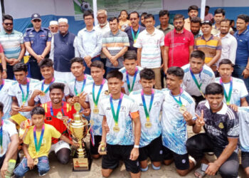 জামালপুরে অনূর্ধ্ব-১৭ ফুটবল   টুর্নামেন্টের ফাইনাল খেলা অনুষ্ঠিত
