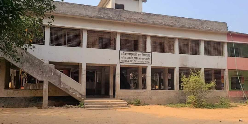 সোনারগাঁয়ে আদালতের নিষেধাজ্ঞা অমান্য করে সীমানা প্রাচীর নির্মাণের অভিযোগ