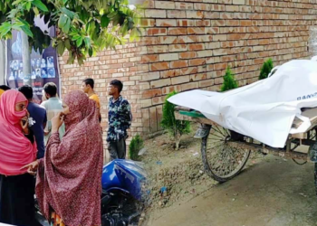 বেনাপোলে পাষণ্ড স্বামীর কুড়ালের আঘাতে স্ত্রীর মৃত্যু