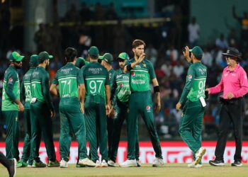 ম্যাচের আগেই একাদশ ঘোষণা পাকিস্তানের