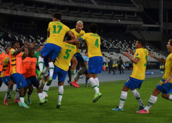 পেরুকে হারাতে ব্রাজিলের অপেক্ষা ৯০ মিনিট