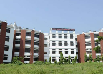 বিদ্যুৎ সাশ্রয়ে টানা দেড় বছর বন্ধ বেরোবির বৃহস্পতিবারের ক্লাস