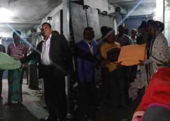 প্রেসক্লাব ঝিনাইদহের উদ্যোগে   গরীব অসহায় মানুষের মাঝে শীত বস্ত্র বিতরণ