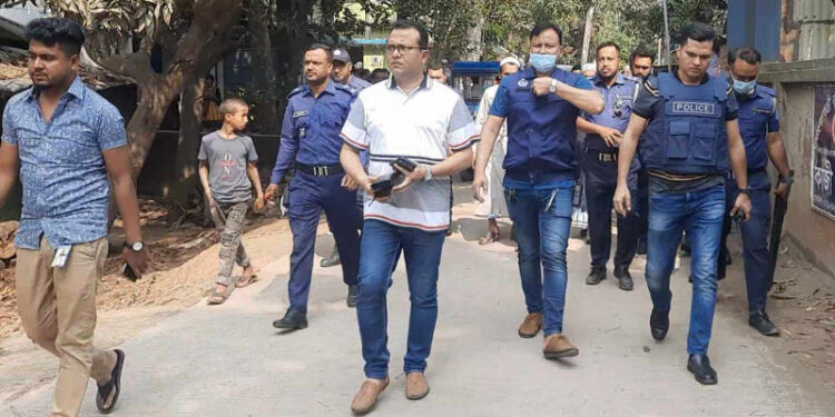 রূপগঞ্জে আবাসন প্রকল্পের বিরুদ্ধে মানববন্ধনে বাধার ঘটনায় মামলা