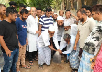 রূপগঞ্জে জাঙ্গীর-ভিংরাবো সড়কের  নির্মাণ কাজের উদ্বোধন